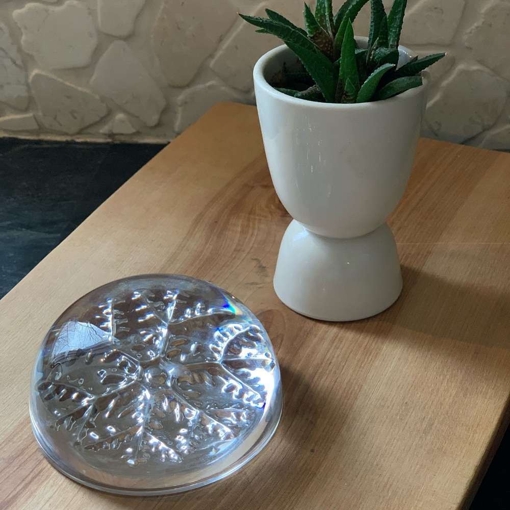 CRISTAL OF FRANCE | 24% Lead Crystal Snowflake Paperweight
